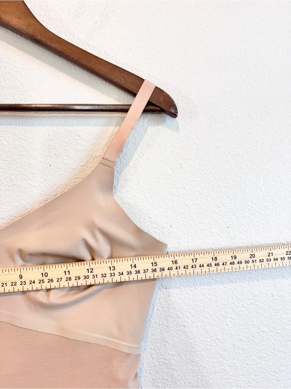 HoneyLove LiftWear Tank Sand Nude Size Medium Shaper Shapewear Built In Bra H69